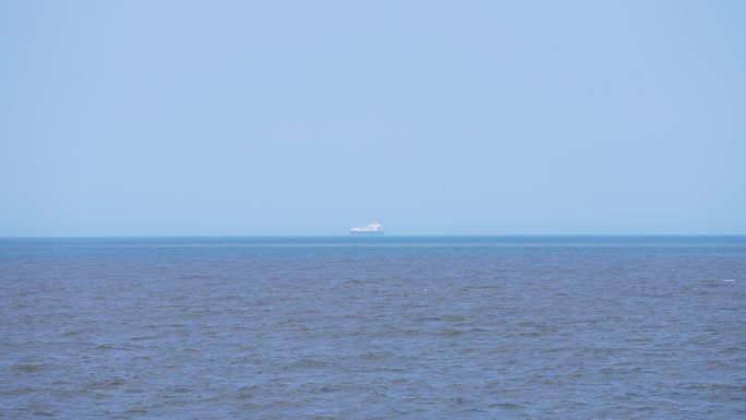 大海远处的船4K