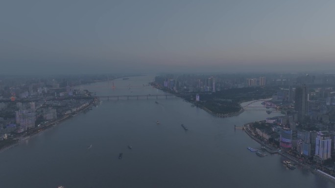 长江河流与汉江合流
