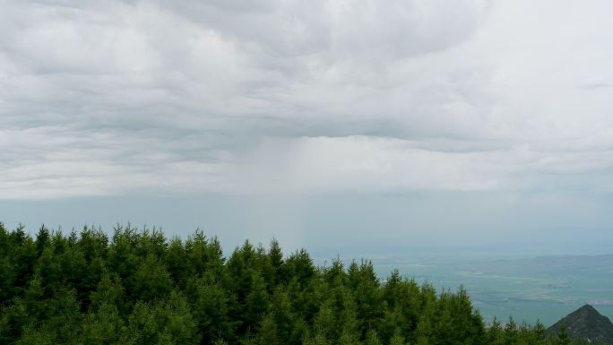 阴天雨幡自然风光常规视频