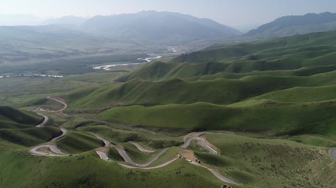 新疆盘山公路