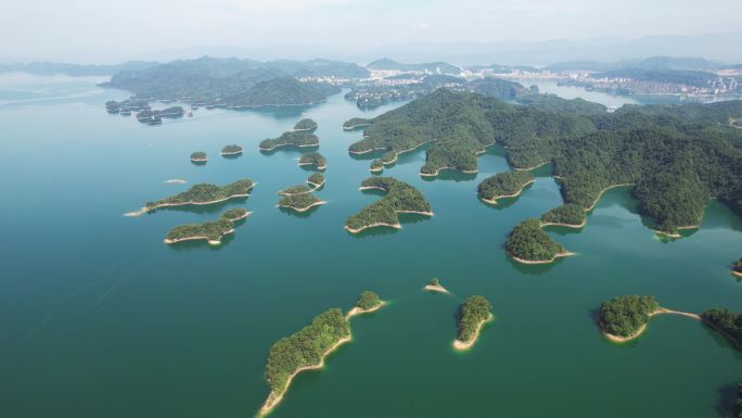 航拍杭州淳安千岛湖黄山尖天下为公景区