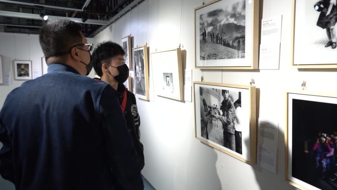 当代摄影艺术展展