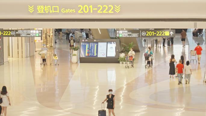 4K正版-机场航站楼候机大厅的旅客 09