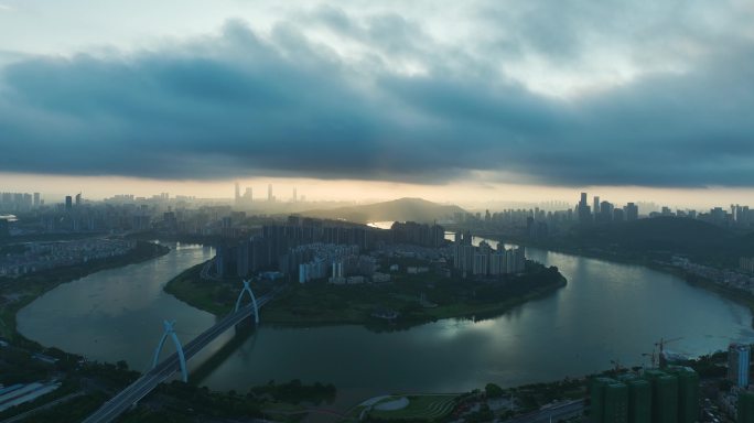 南宁暴雨来临前风云变化