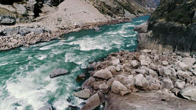 自然风光 湍急溪流 绿水青山 北国风光