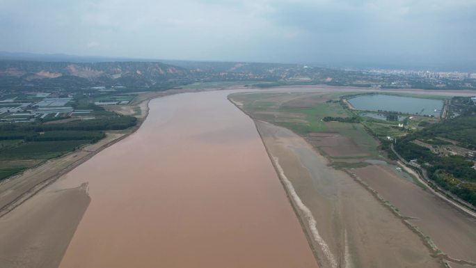 黄河放水河道枯竭B