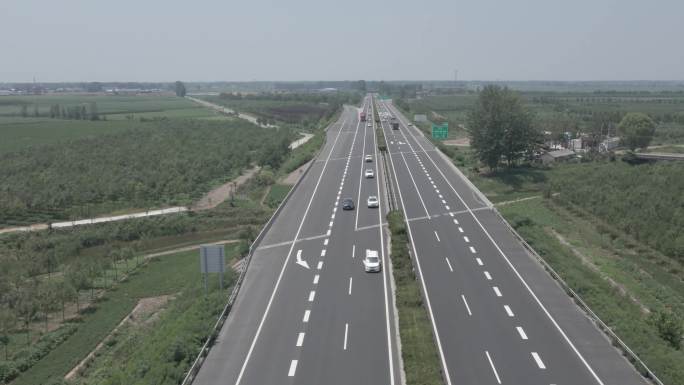4K-高速公路航拍灰片