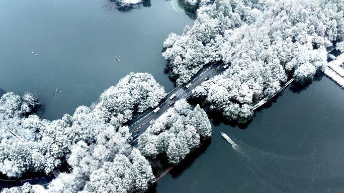 航拍杭州西湖雪景