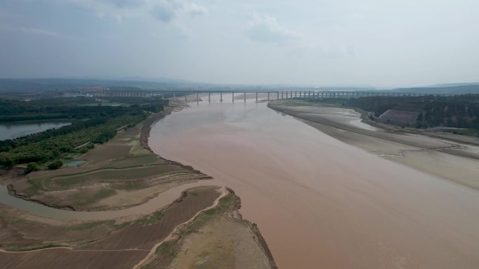 黄河放水河道枯竭B