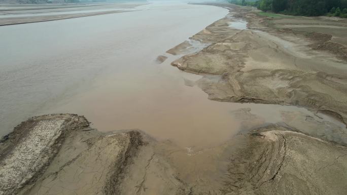 黄河放水河道枯竭B