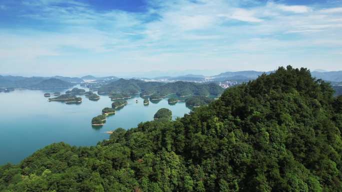 航拍杭州淳安千岛湖黄山尖天下为公景区