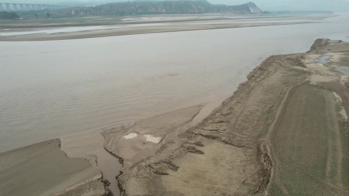 黄河放水河道枯竭B