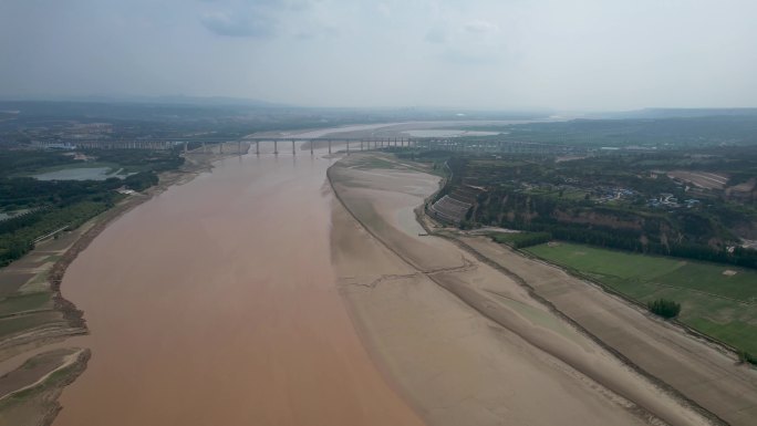 黄河放水河道枯竭B