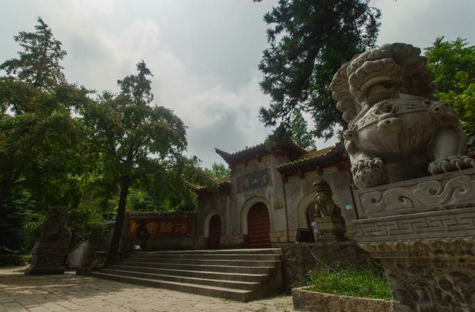 灵山寺山门