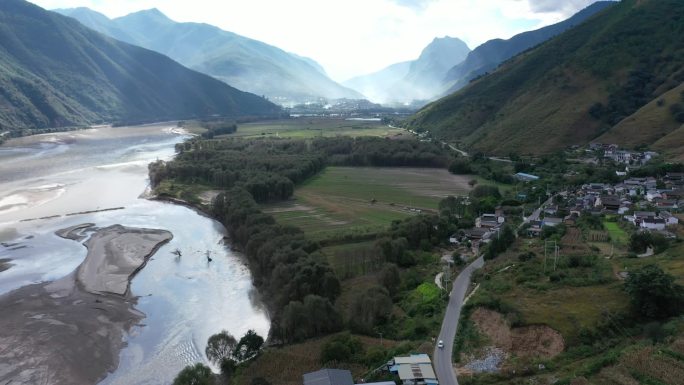 金沙江，农田，高原高山，河流，农村，农业