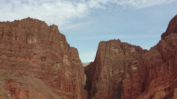 4k 新疆自然风光天山神秘大峡谷