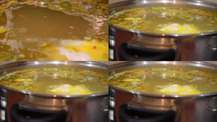 在防腐锅中制汤。