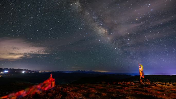 4K川西贡嘎雪山银河延时摄影星空