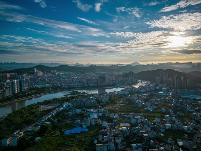 桂林荔浦荔江市区清晨日出航拍延时