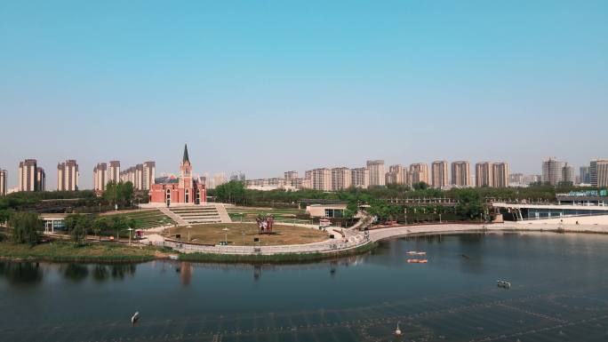 湿地公园湖畔教堂航拍