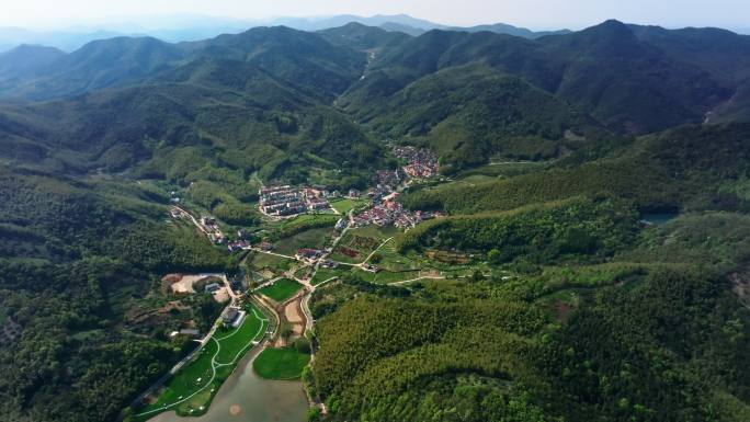 九龙湖秦山村三圣殿水库航拍