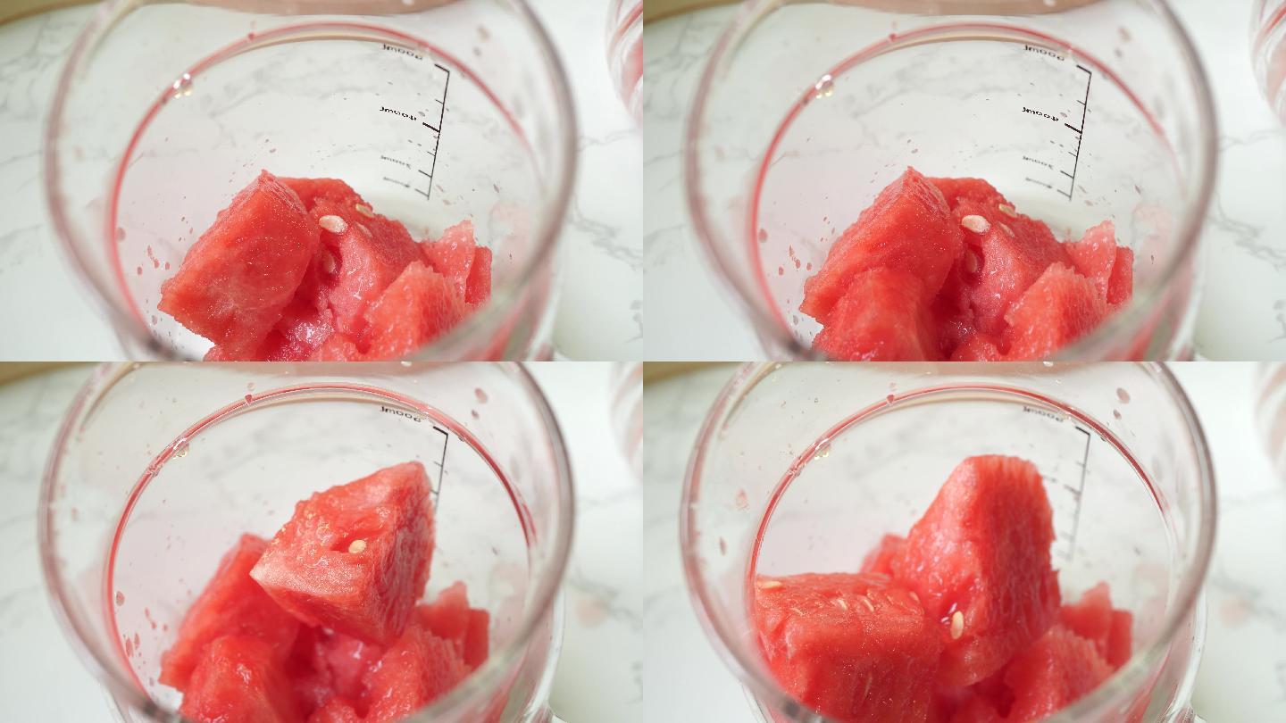 玻璃杯放入水果西瓜块榨汁