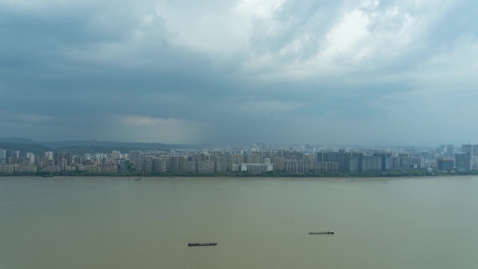 杭州钱塘江上空雷阵雨延时