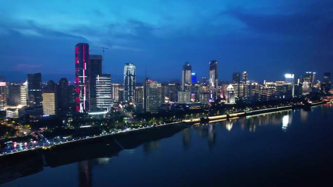 红谷滩夜景4K航拍秋水广场 双子塔