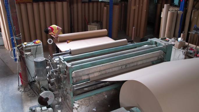 卷纸机工厂作坊原材料裁剪纸工业用纸