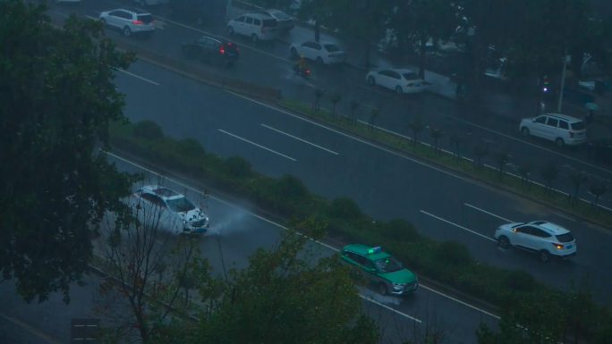 城市雨景