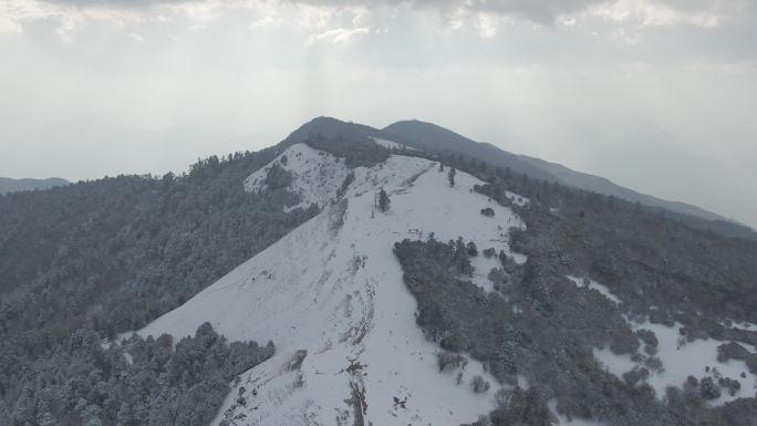 怒江 兰坪 云岭 湖泊 雪山