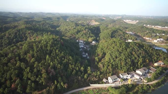 正在建设中的工地  河流大山农田航拍