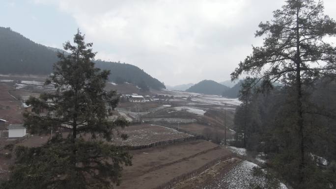 怒江 兰坪 云岭 湖泊 雪山