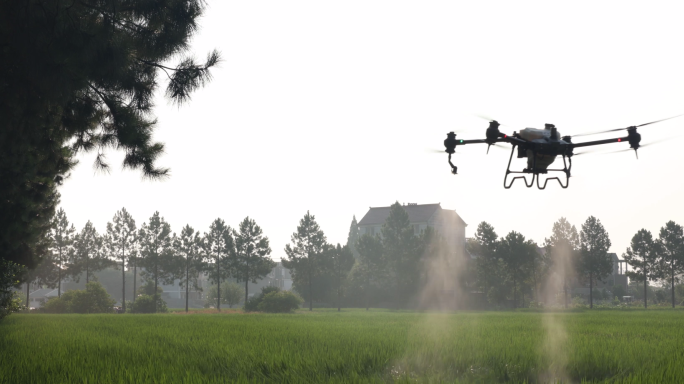 4K超高清 农业植保无人机作业 喷洒农药