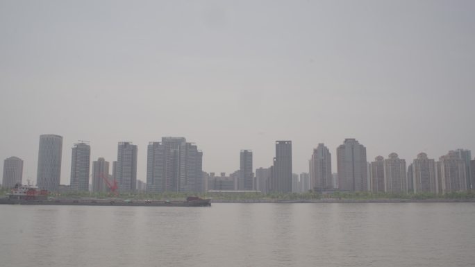 上海黄浦江货运船