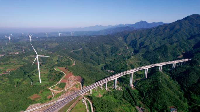 河南济源高速公路和风车航拍4k