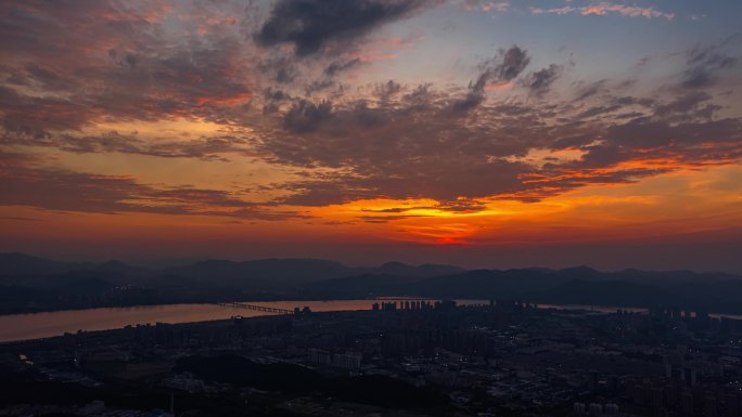 日出 朝霞 朝气蓬勃 早晨