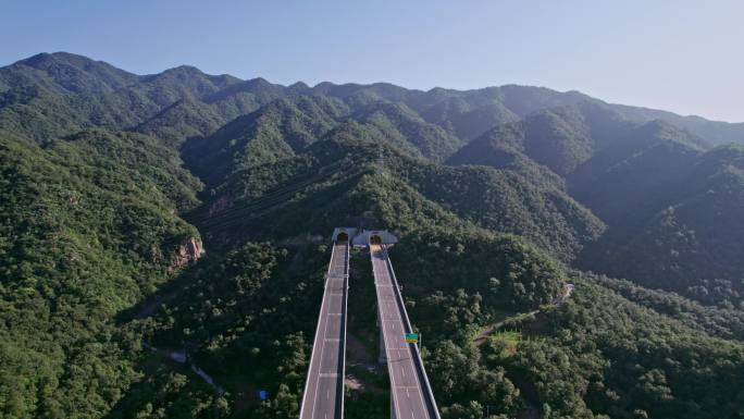 河南济源高速公路夏日航拍4k