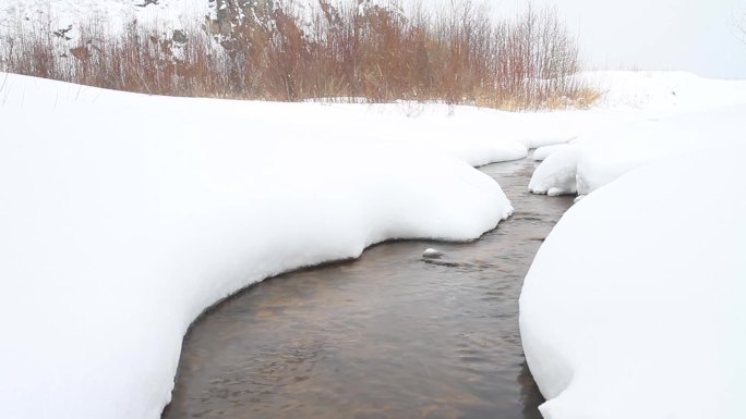 雪地与河流素材空镜