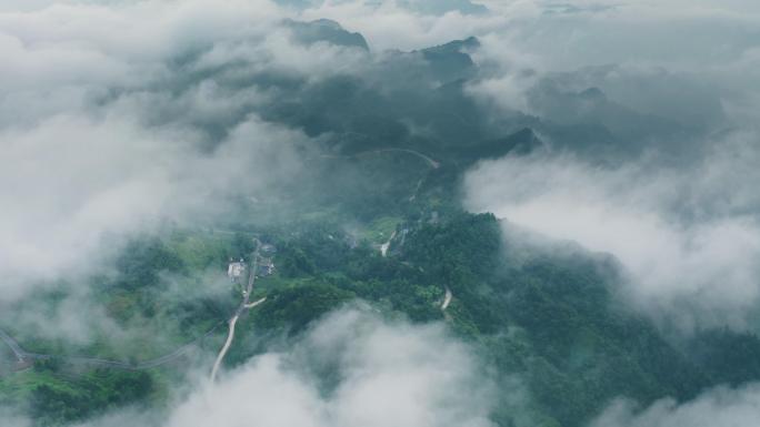 云雾山峦乡村日出云海大山仙境