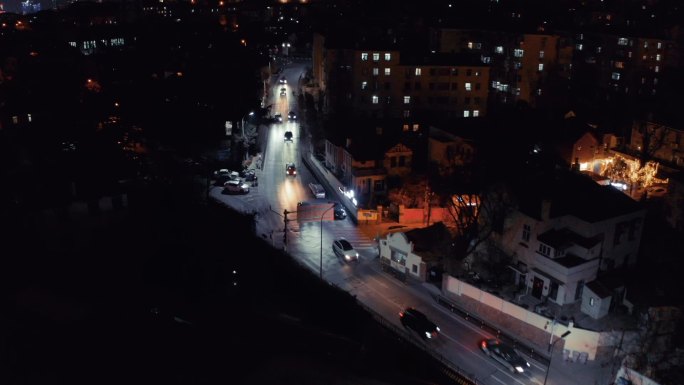 青岛鱼山路夜景车流