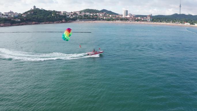 青岛前海海上降落伞快艇