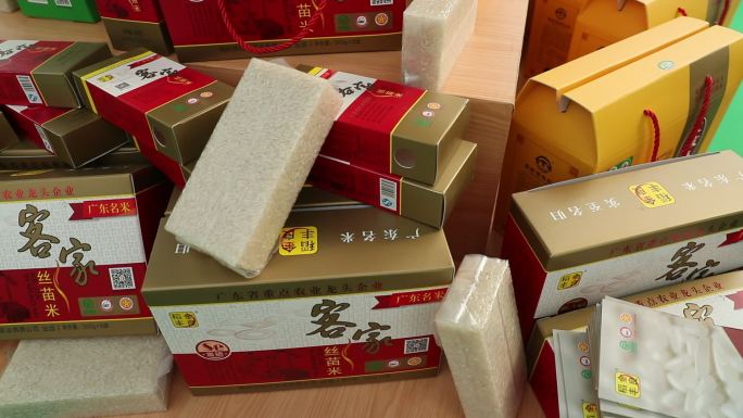 广东丝苗米大米水稻袋包装产品特写9