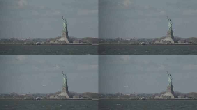 美国自由女神像海边风景