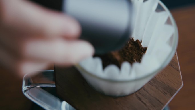咖啡研磨咖啡豆磨粉手工咖啡