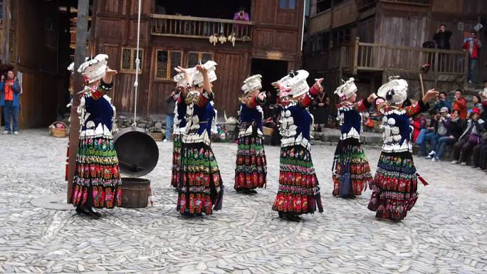 贵州苗族节日舞蹈