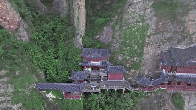 杭州建德大慈岩景区江南悬空寺航拍素材2