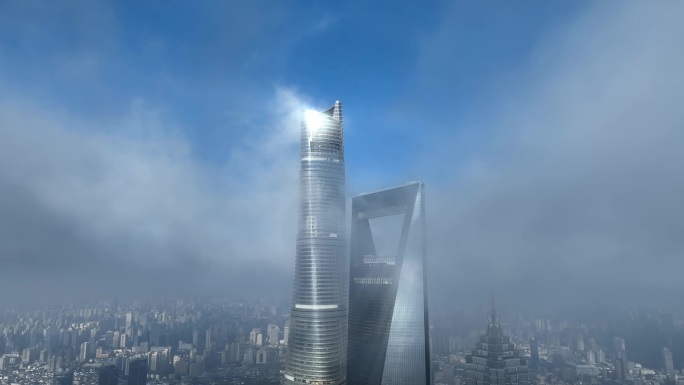 上海陆家嘴平流雾景佛光特写4K航拍可商用