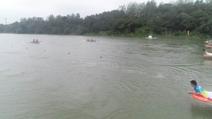 双人划艇比赛