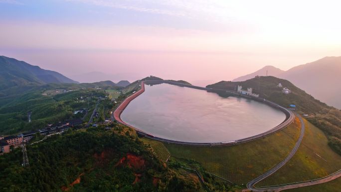 航拍湖州安吉天荒坪江南天池日出